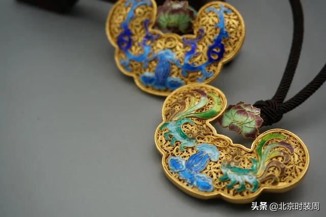 北京十大时装品牌，时尚女装哪个牌子好（看过“时尚北京2021”里的宝藏品牌）