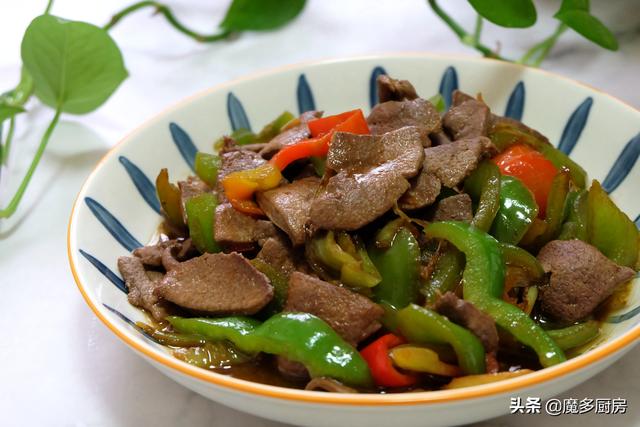 猪肝怎么炒好吃，猪肝怎么炒好吃做好吃（晚上炒了一盘猪肝）