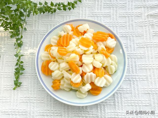 清炒淮山做法图解 教你做最简单的清炒淮山，清炒淮山做法图解（清炒山药别再焯水了）