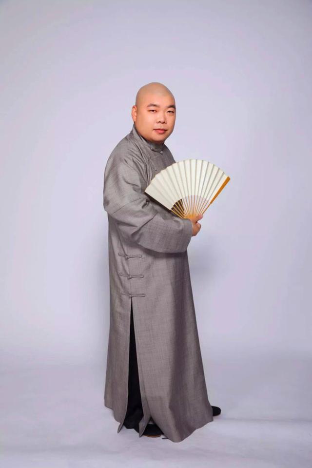 郭德纲收徒，郭德纲收徒顺序辈分（《德云社1/4世纪恩怨》）