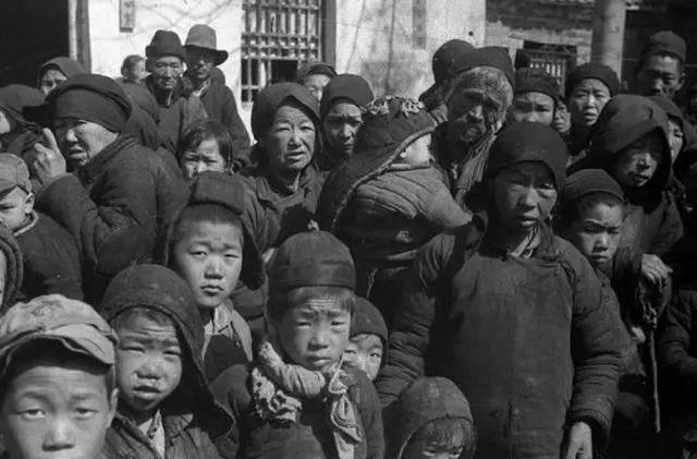 河南蝗灾发生在哪一年，河南蝗灾死了多少人（大饥荒中的汤恩伯到底有多狠）