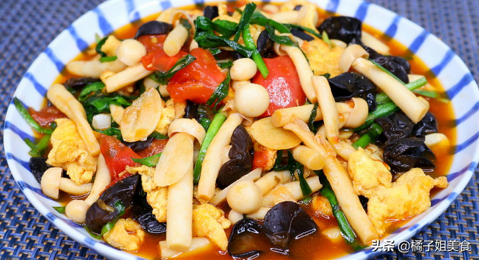 【西紅柿海鮮菇炒雞蛋】做法步驟圖 開胃又下飯-起舞食譜網(wǎng)