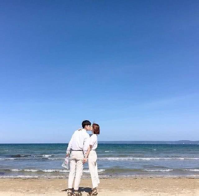 情话大全浪漫情话，情话大全浪漫情话简短（一句比一句经典的情话）