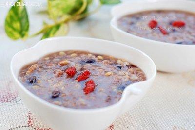 腊八节的祝福短信，给亲人的腊八节短信祝福语（浓情腊八节气暖冬祝福优美句子）