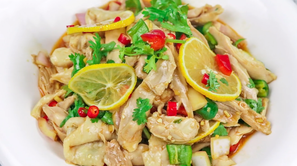 【麻辣檸檬手撕雞】做法步驟圖 清爽開胃解膩 夏天這樣吃過癮-起舞食譜網