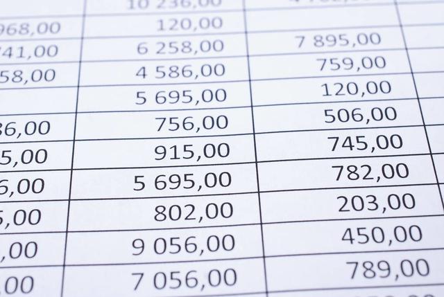 excel插入页码，如何在excel文件中插入页码（如何在EXCEL里面给每一页都添加页码）