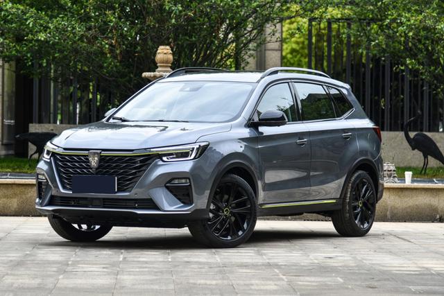 一个叉子的车标是什么车，像叉子的车标是什么车（车标被称为\