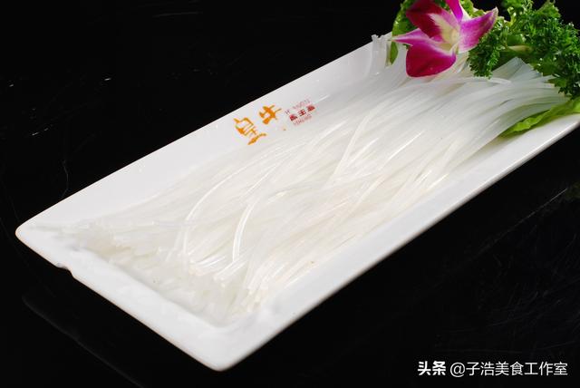 火锅配菜有哪些，火锅配菜有哪些荤菜（吃火锅不知道买什么菜的就进来看看）