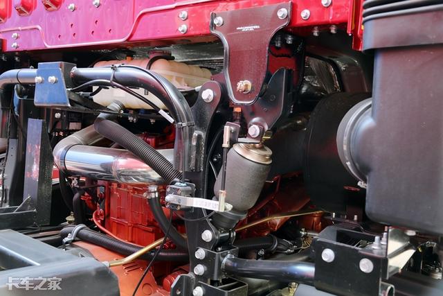 9.6米厢式货车尺寸，9米6货车车厢的长宽高是多少（实拍江淮格尔发K5W载货车）