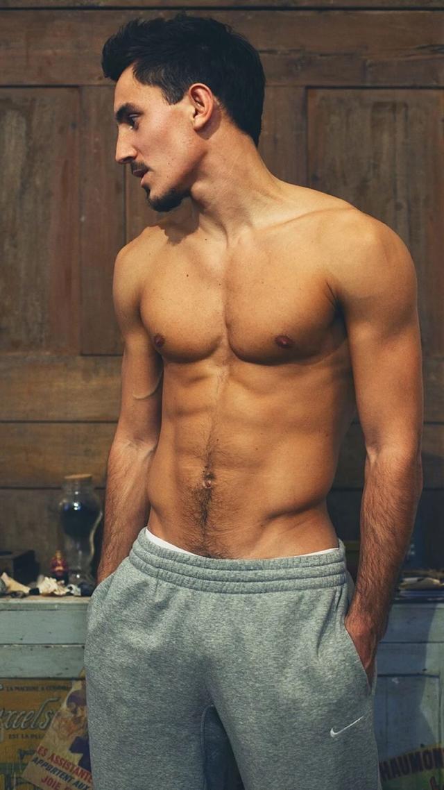 什么是人鱼线，什么是马甲线（人鱼线的四种等级，请对号入座）