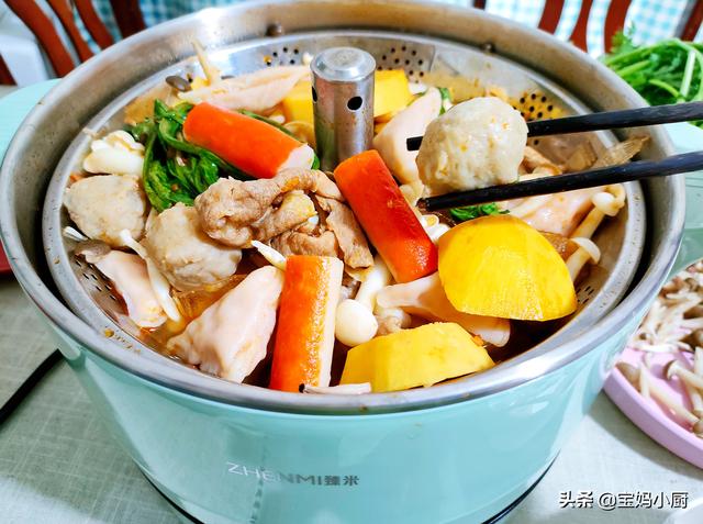 火锅料有什么食材，火锅料有哪些食材（吃啥都不如热乎乎的火锅）