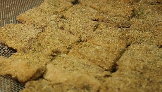 肉渣怎么做好吃，渣肉怎样做好吃（合肥大叔手工制作干渣肉30年）