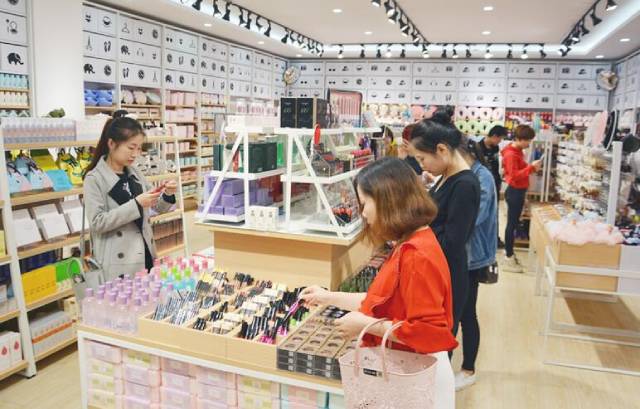 十元批发店(二十元店货源批发)