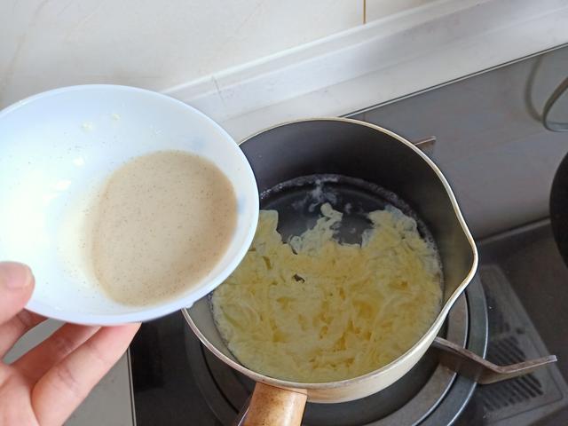 葛根粉的功效与作用及食用方法，葛粉的功效与作用及食用方法（女人1周最好吃2次）