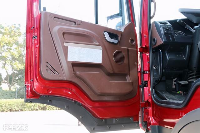 9.6米厢式货车尺寸，9米6货车车厢的长宽高是多少（实拍江淮格尔发K5W载货车）