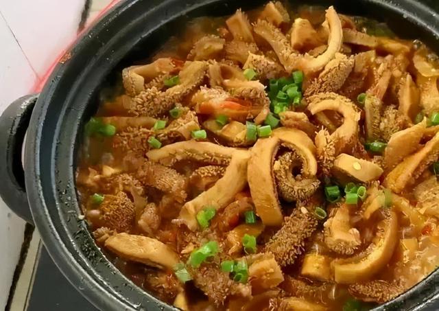 牛有几个胃，牛有几个胃子（牛的四个胃都有啥用）