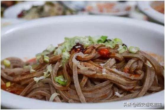 方便面是谁发明的，第一个方便面是谁发明的（当地人称为“中国最早方便面”）