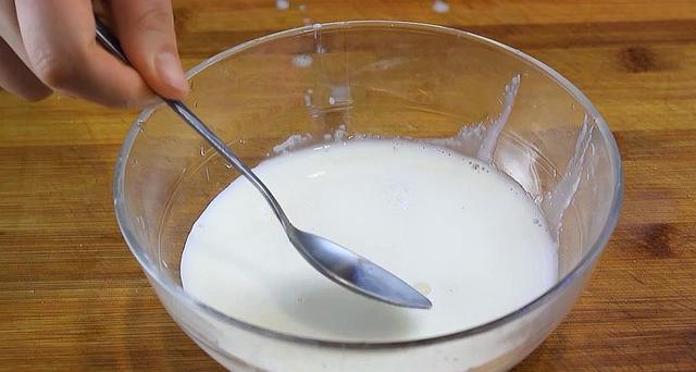 双皮奶制作方法，双皮奶的制作方法（家里还剩1盒牛奶）