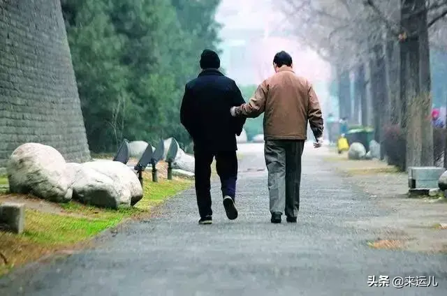 酒干倘卖无是什么意思，酒干倘卖无是什么意思歌词（终于知道了“酒干倘卖无”是什么意思了）