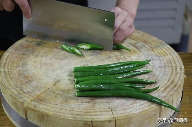 卤猪肠的做法，厨师长教你在家卤猪大肠