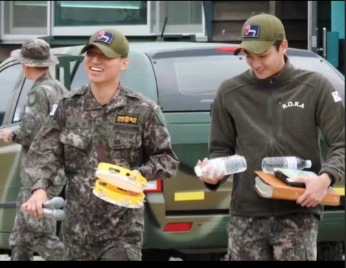 精选权志龙高清图片    权世界只有·GD，权志龙全部图片（说明入伍这几年他还没忘记老本行）