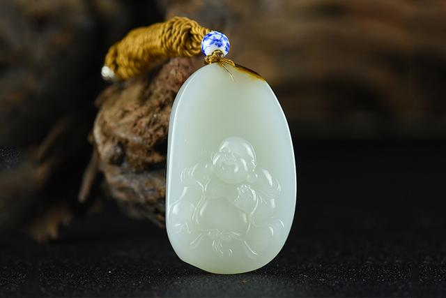 怎样鉴别玉的好坏，玉怎么鉴别玉的好坏（行业老手是这样辨别玉石的品质和好坏的）