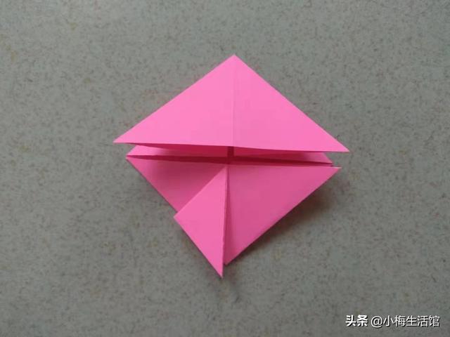 爱心的折法(简单)，简单爱心的折法（看的我都心花怒放了）