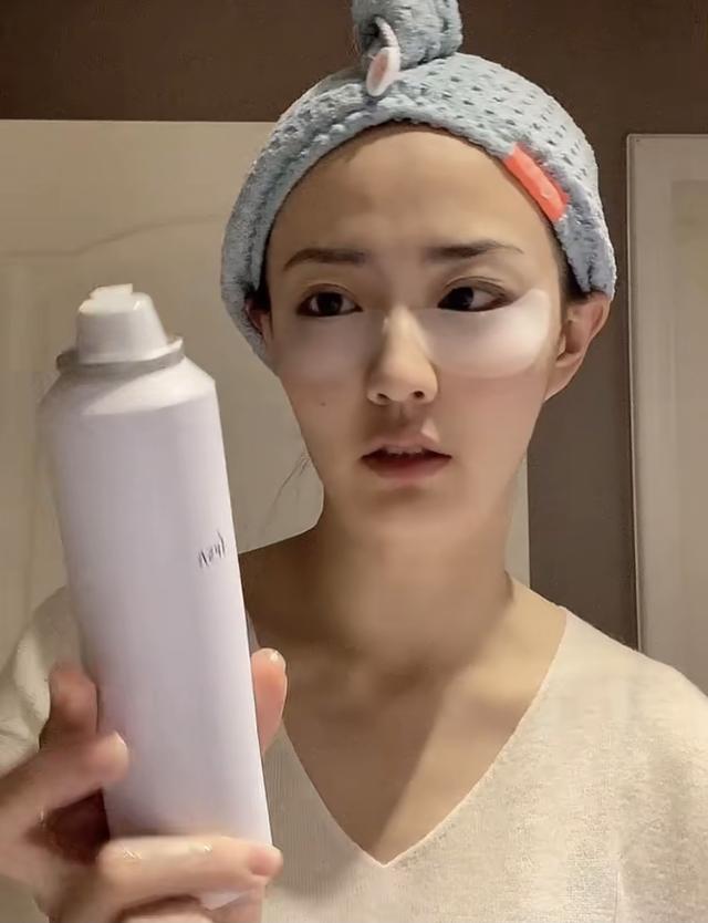 女明星护肤盘点，明星护肤造型（光是眼部护理就用4款产品）