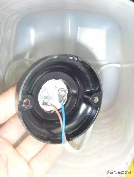 用矿泉水瓶做手工简单又漂亮，简易好看矿泉水瓶手工（趣味变废为宝手工制作）