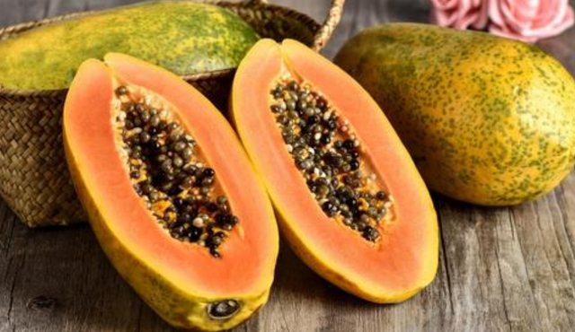 泰迪可以吃香蕉吗，3个月泰迪可以吃香蕉吗（狗狗可以吃的15种人类食物）