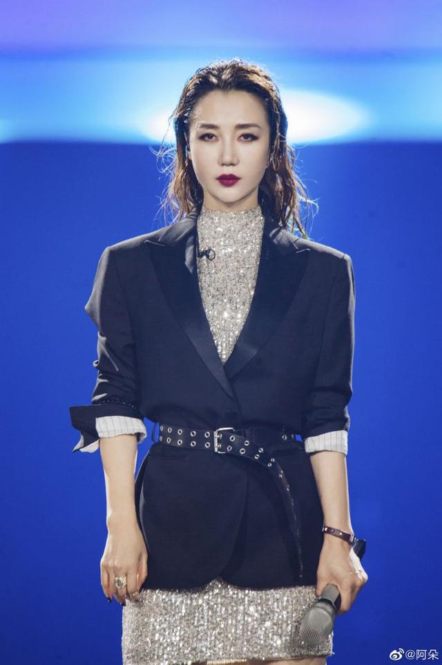 阿朵个人资料简介，阿朵个人资料（“浪姐”现场观众被质疑“小聋瞎”）