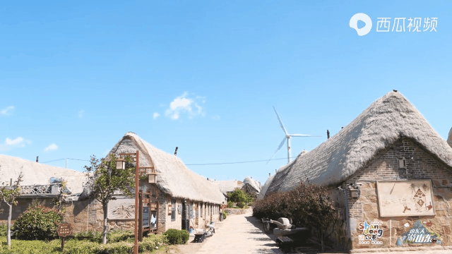 柒彩都市()，柒彩里美食城（徜徉在石岛初秋的那山那片海）