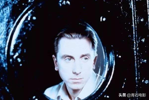 海上钢琴师是真实的故事吗，海上钢琴师的故事是真实的吗（《海上钢琴师》1900一生不下船）