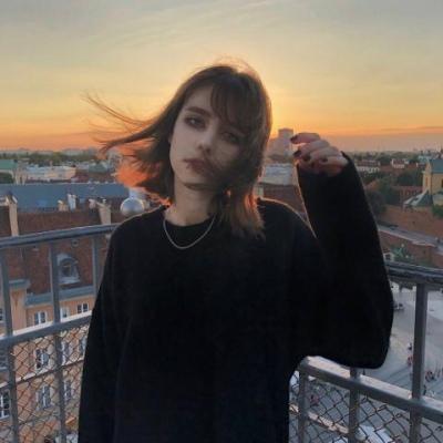 欧美头像女生简约时尚，欧美女生头像合辑（最新微信欧美头像女生大全）