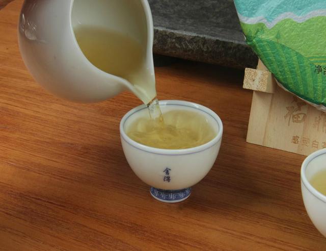 茶道茶艺知识学习：茶汤都有哪些颜色，茶道茶艺知识学习（6大茶类的茶汤颜色）