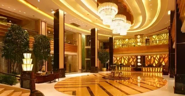 安全出口指示牌离地面多高，安全出口标志距离地面多高（宾馆、酒店消防安全知识）