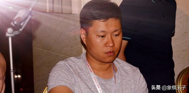 象棋王天一弃马反套路，地球上下象棋最厉害的男人