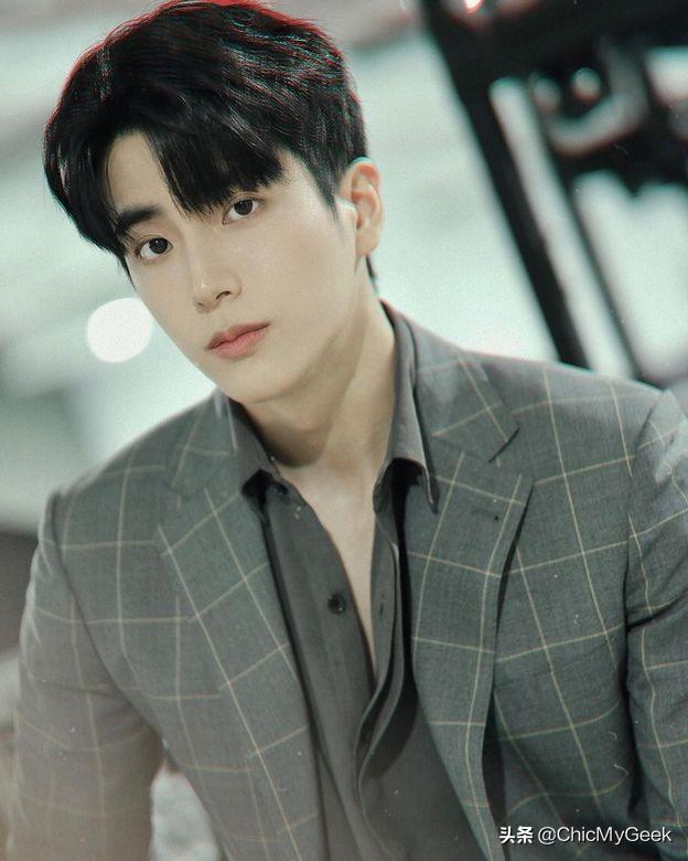 bright泰国男星，bright泰国男星女友（高颜值+完美肌肉身材令人移不开眼）