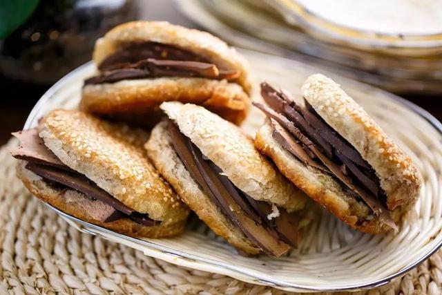 咸阳有什么好吃的特产，咸阳有什么特产小吃（咸阳各地人气特色美食都有哪些）