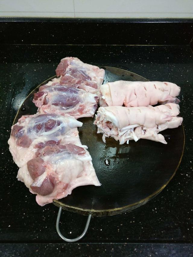 猪手的做法，沙姜猪脚简单又美味的一种做法（做猪蹄的方法视频）
