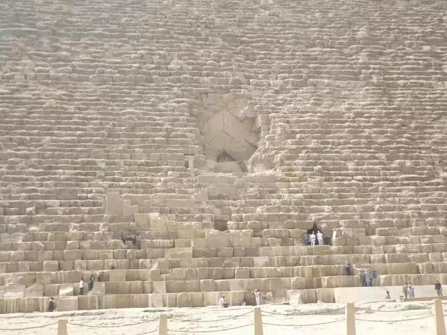 埃及金字塔简介，埃及金字塔简介用英语（埃及金字塔）