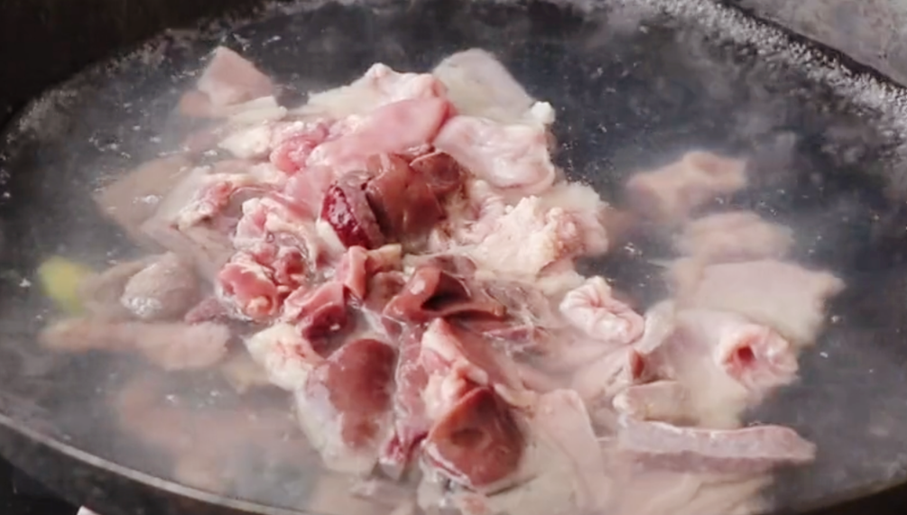 图片[3]-【火爆猪杂】做法步骤图 下酒又下饭 太解馋了-起舞食谱网