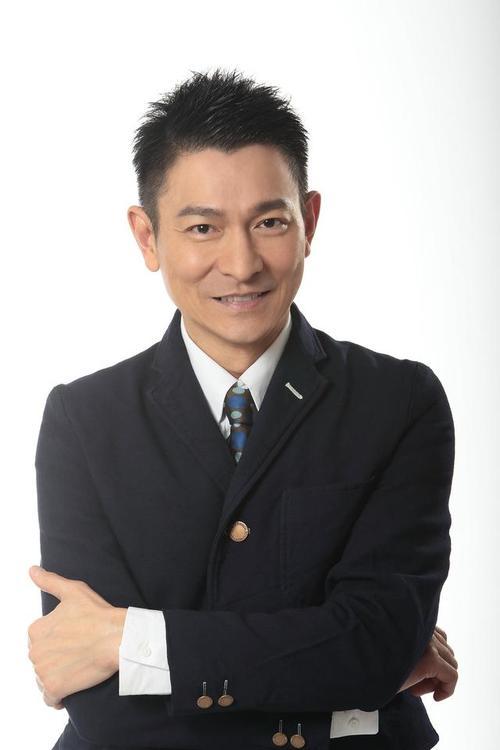 张国立是哪里人，张国立个人履历（“封路”谁给的特权）