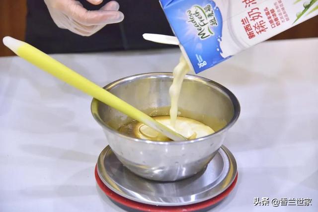 如何制作美味的咖啡蛋糕，如何制作美味的咖啡蛋糕步骤（咖啡焦糖杯子蛋糕）