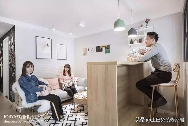 客厅改卧室如何做隔断，客厅隔一个小卧室装修效果图（晒晒90后少女32㎡新家）