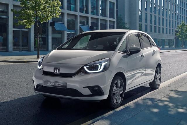 飞度国6车什么时候上市，飞度国六版车型什么时候上市（8万块的“本田超跑”国六的全新飞度终于来了）