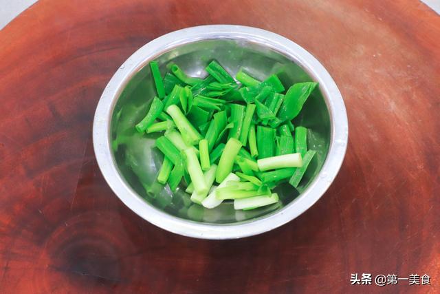 猪腰怎么处理干净，猪腰子怎么洗（腰花怎么做才不腥不骚）