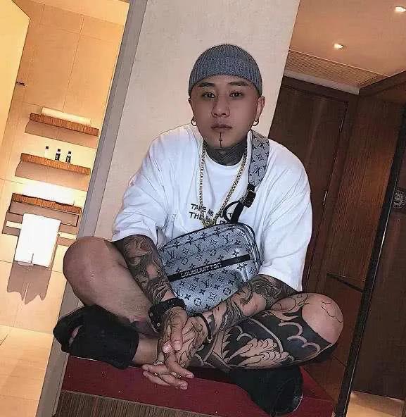 nzbz什么意思,李四nzbz什么意思(快手五大"社会大哥")