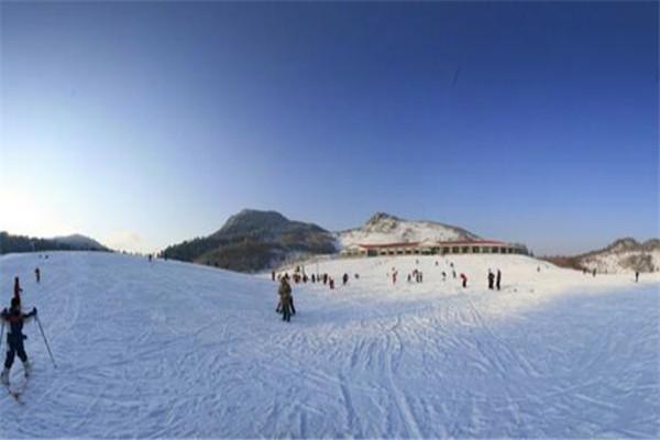 神农架旅游景点，神农架景点有哪些（老君山因为传说太上老君曾在此炼丹而得名）