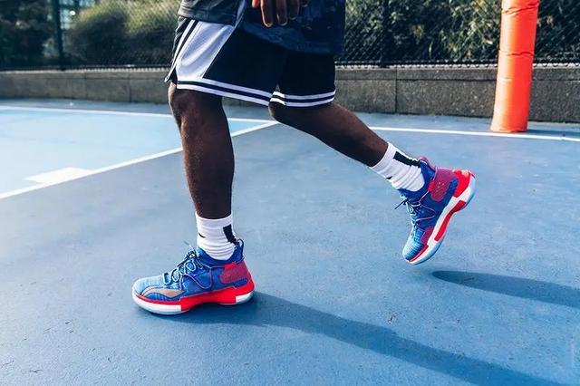 闪击6premium怎么样，闪击6pe测评（不到400元买实战鞋）